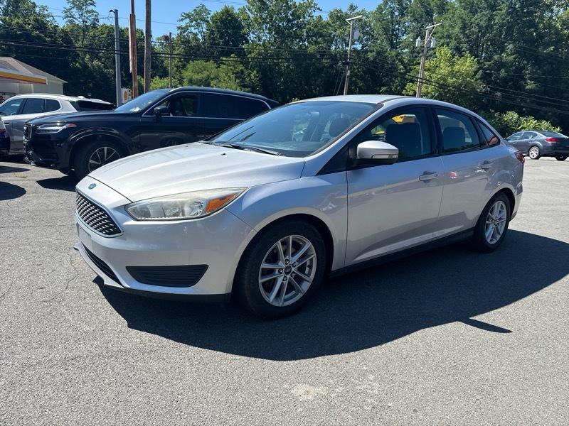 2016 Ford Focus SE Sedan