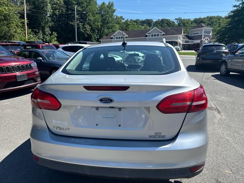 Ford Focus SE Sedan 2016