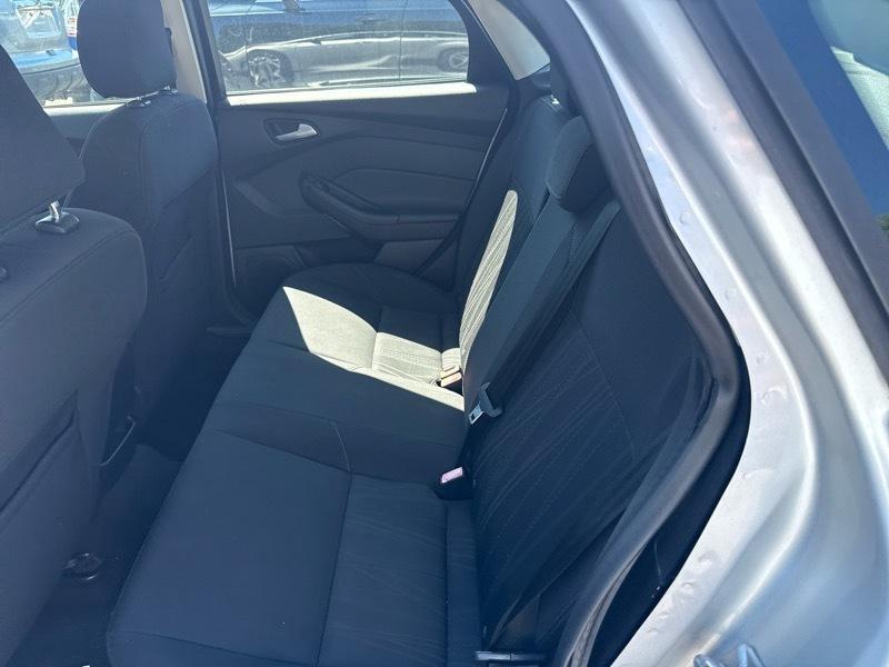 Ford Focus SE Sedan 2016