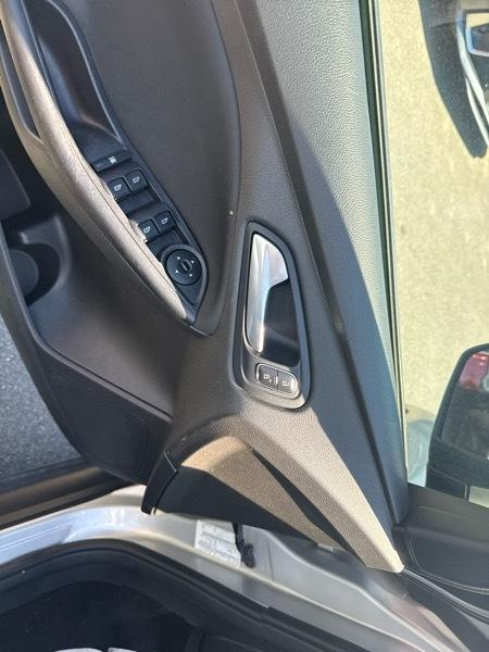 Ford Focus SE Sedan 2016