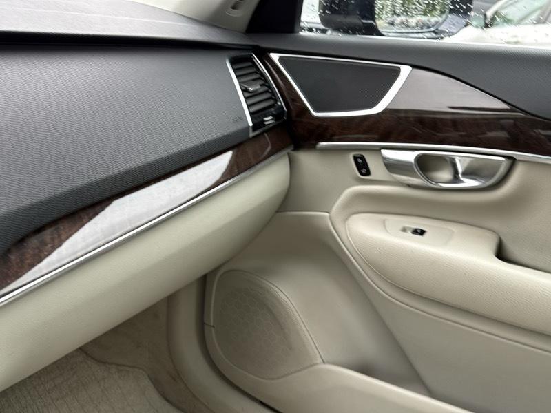 Volvo XC90 T6 Momentum AWD 2016