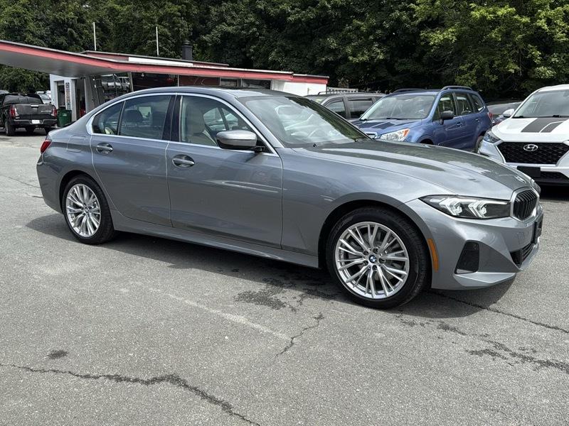 BMW 3-Series 330i xDrive 2024