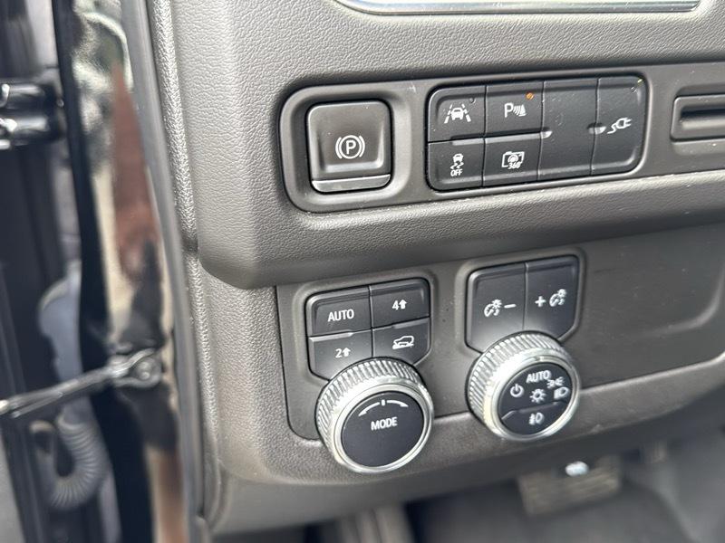 GMC Yukon 4dr 4WD SLT 2022