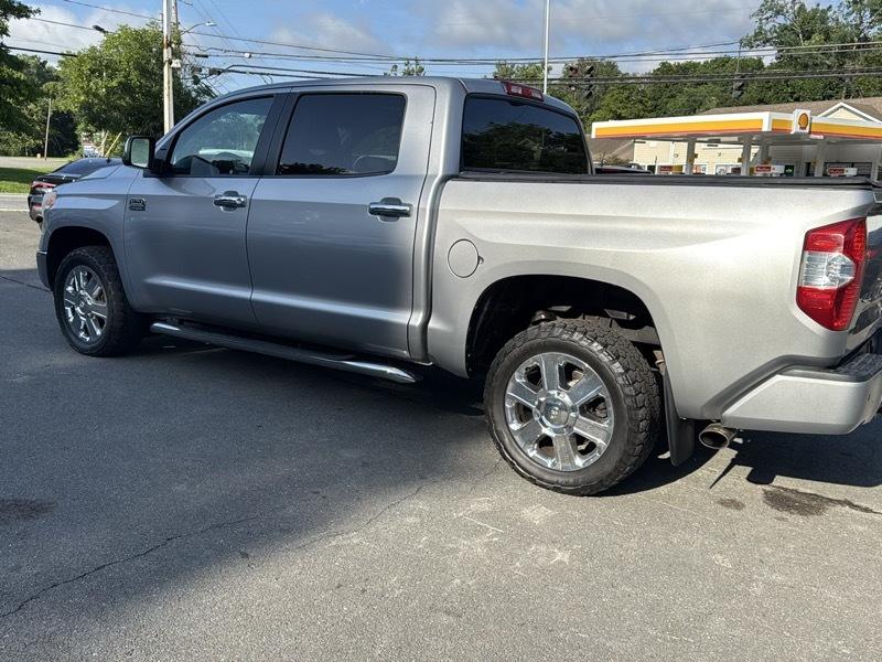 Toyota Tundra Platinum CrewMax 5.7L 4WD 2016