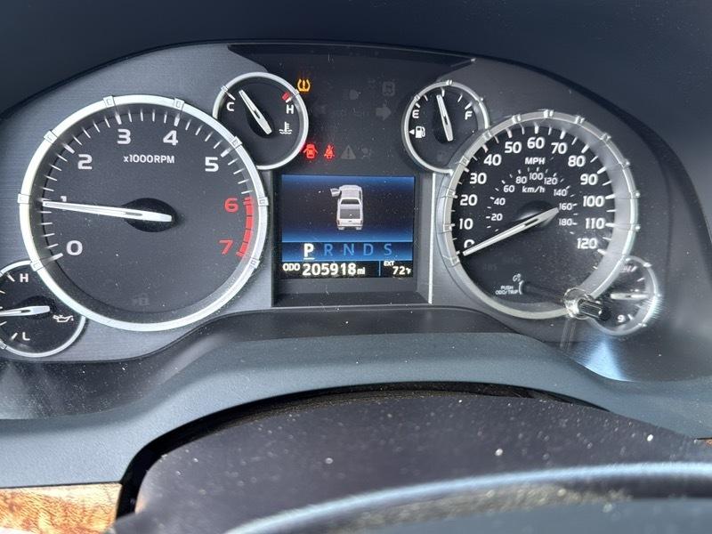 Toyota Tundra Platinum CrewMax 5.7L 4WD 2016
