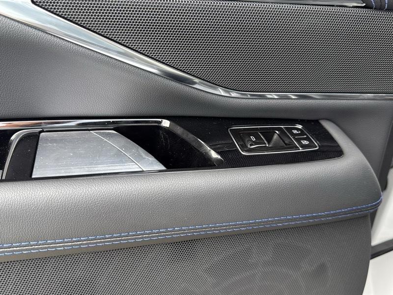 Cadillac Escalade IQ Sport-1 2025