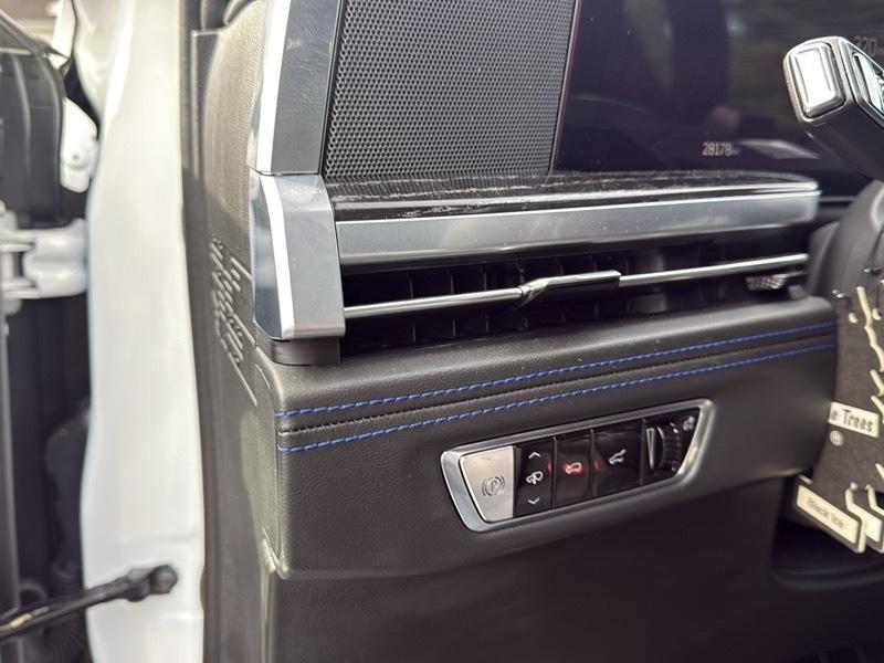 Cadillac Escalade IQ Sport-1 2025