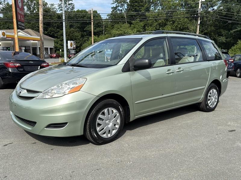 Toyota Sienna 4dr CE 7-Passenger 2006