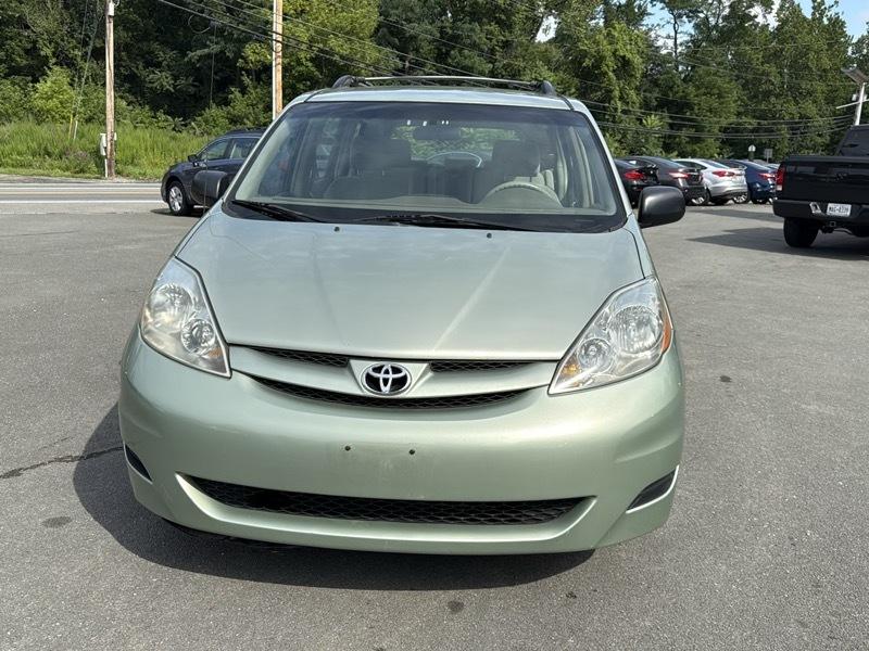 Toyota Sienna 4dr CE 7-Passenger 2006