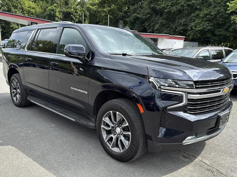 Chevrolet Suburban LT 4WD 2023
