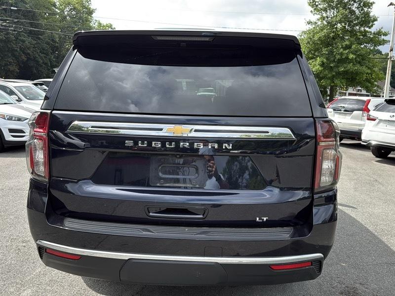 Chevrolet Suburban LT 4WD 2023