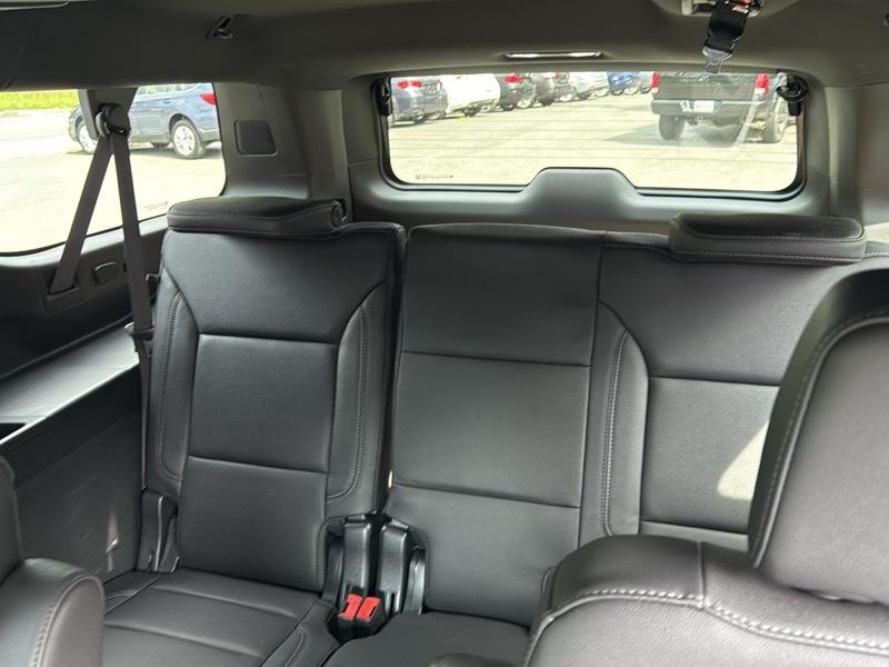 Chevrolet Suburban LT 4WD 2023