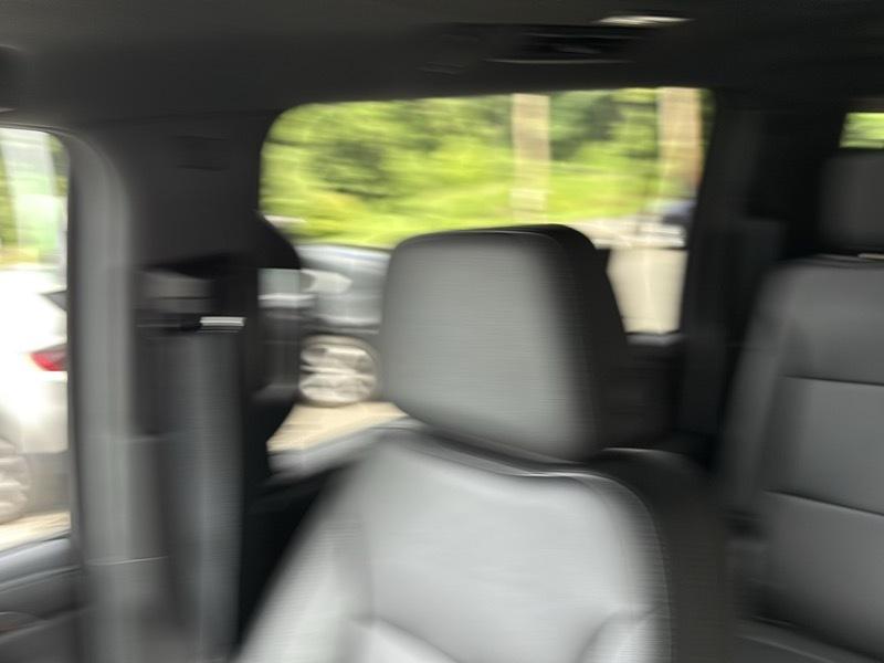 Chevrolet Suburban LT 4WD 2023