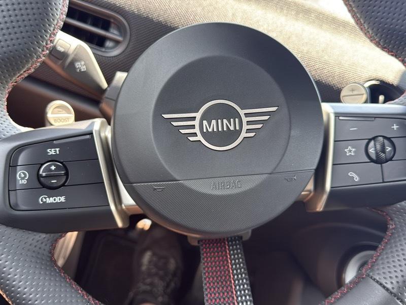 MINI Cooper JCW Signature Convertible 2025