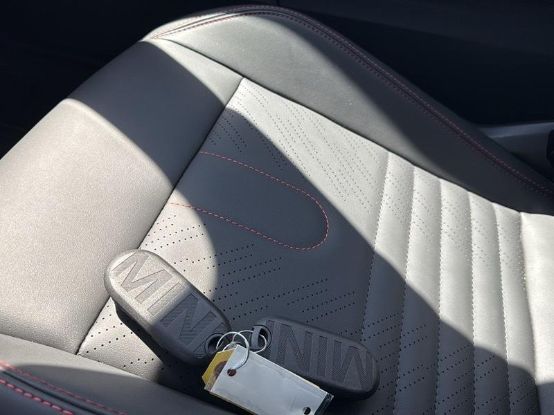 MINI Cooper JCW Signature Convertible 2025