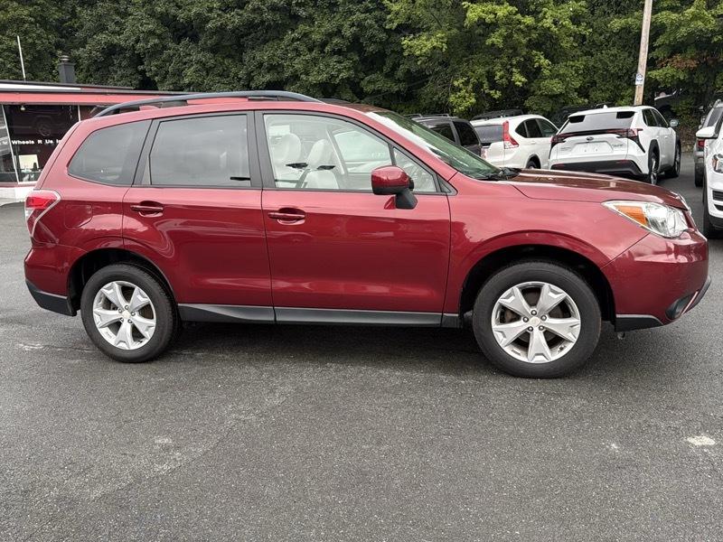 Subaru Forester 2.5i Premium PZEV CVT 2016