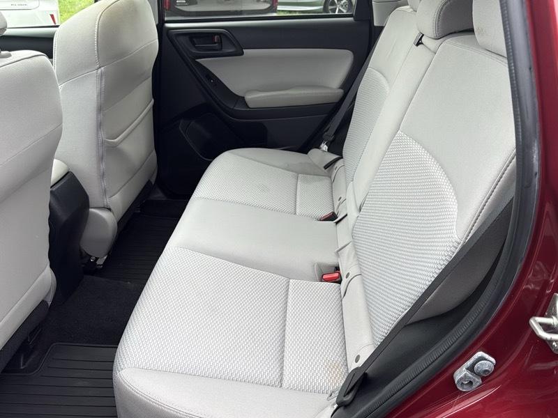 Subaru Forester 2.5i Premium PZEV CVT 2016