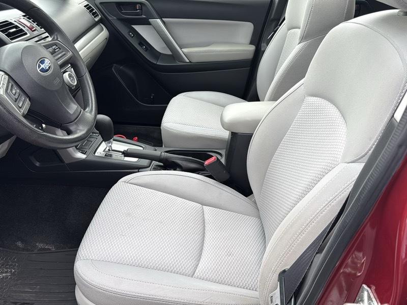 Subaru Forester 2.5i Premium PZEV CVT 2016