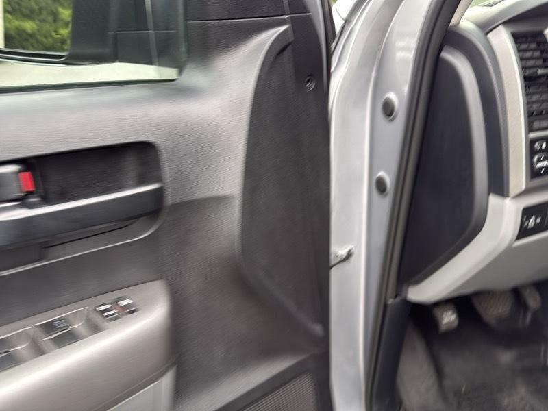 Toyota Tundra SR5 Double Cab 4WD 2013