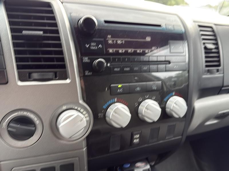 Toyota Tundra SR5 Double Cab 4WD 2013