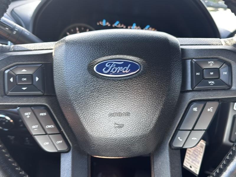 Ford F-150 4WD SuperCrew 145" XLT 2017