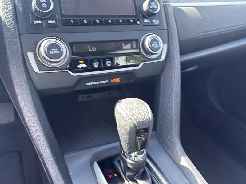 Honda Civic 4dr Sdn LX Auto 2017