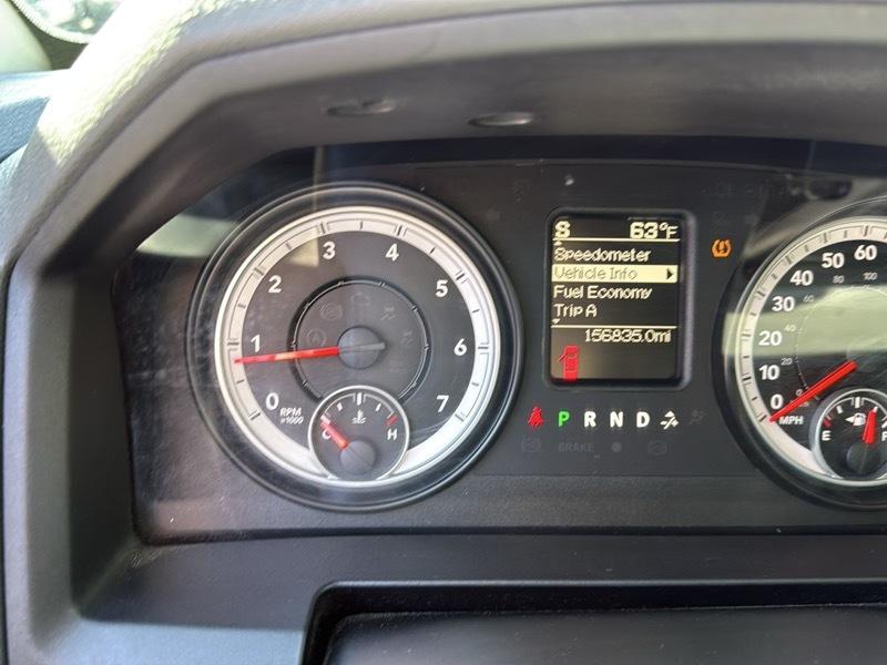 RAM 1500 4WD Crew Cab 140.5" Big Horn 2014