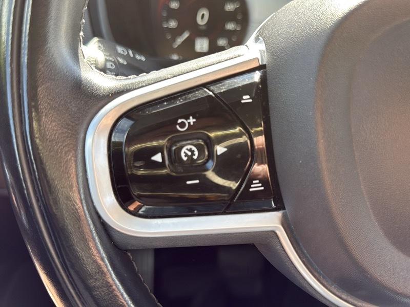 Volvo XC90 T5 Momentum 2020