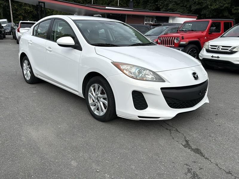 Mazda MAZDA3 i Touring AT 4-Door 2013