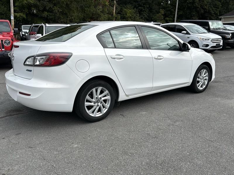 Mazda MAZDA3 i Touring AT 4-Door 2013