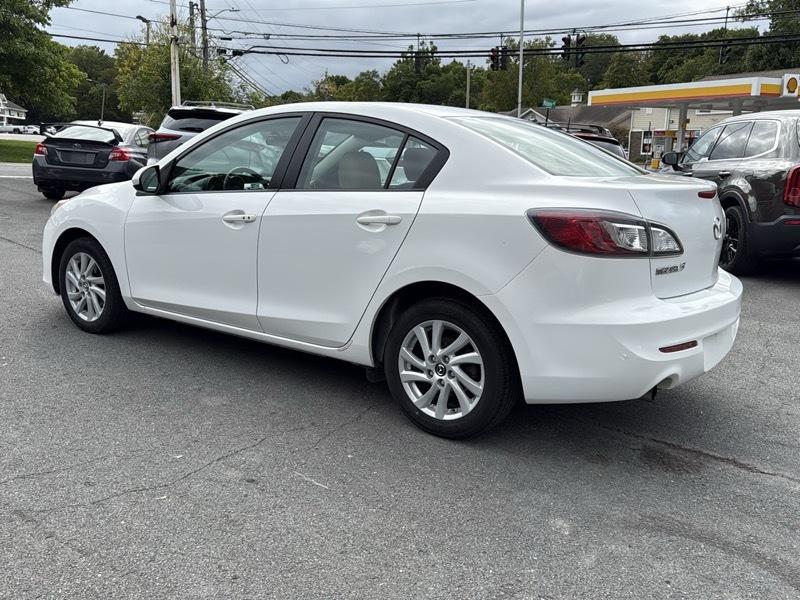 Mazda MAZDA3 i Touring AT 4-Door 2013