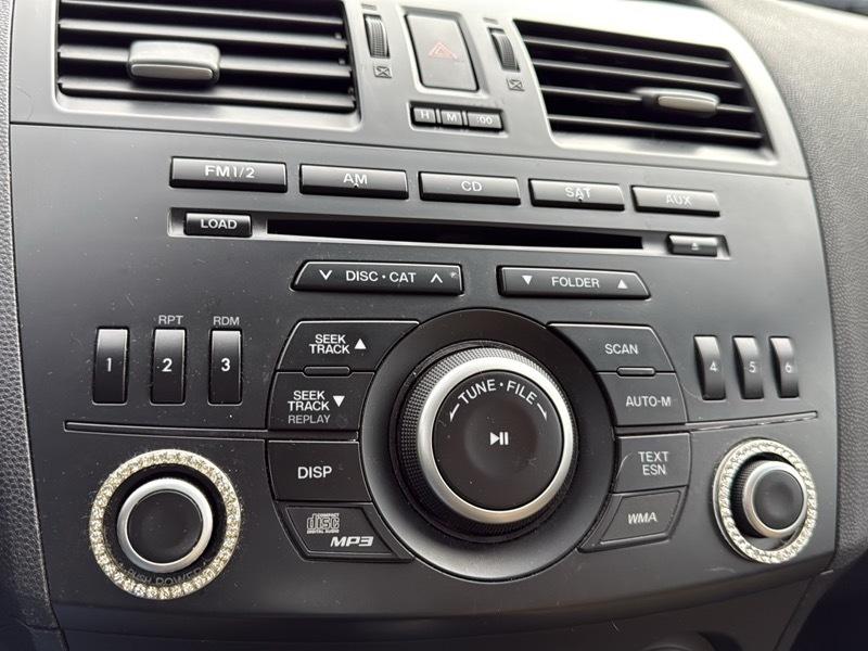Mazda MAZDA3 i Touring AT 4-Door 2013