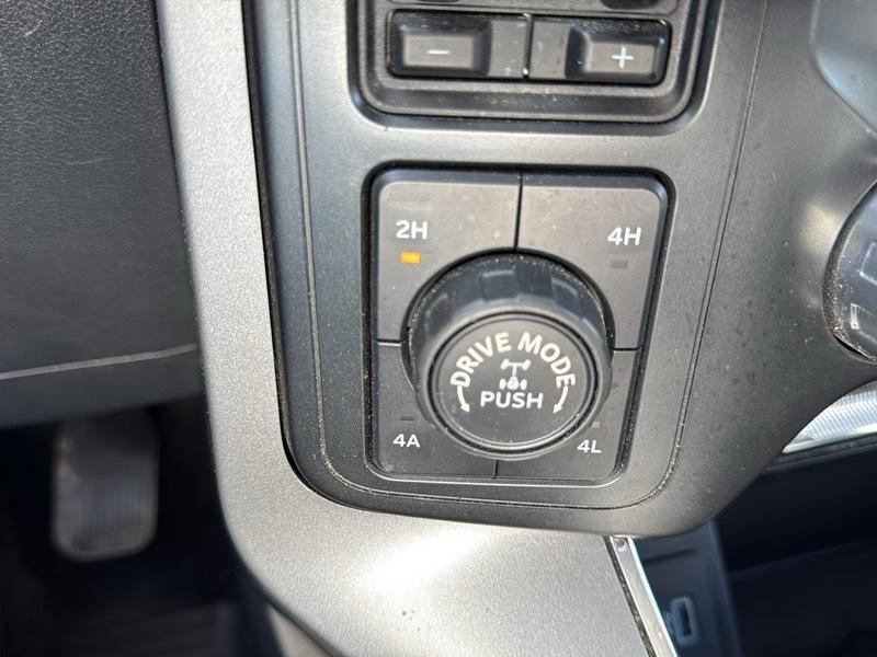 Ford F-150 4WD SuperCrew 145" Lariat 2021