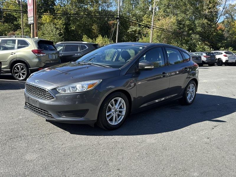 Ford Focus SE Hatch 2015