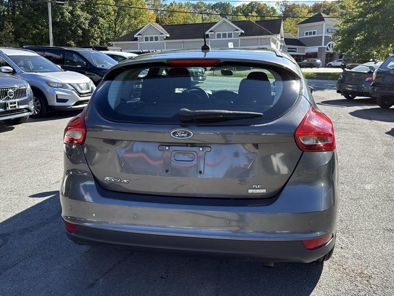 Ford Focus SE Hatch 2015