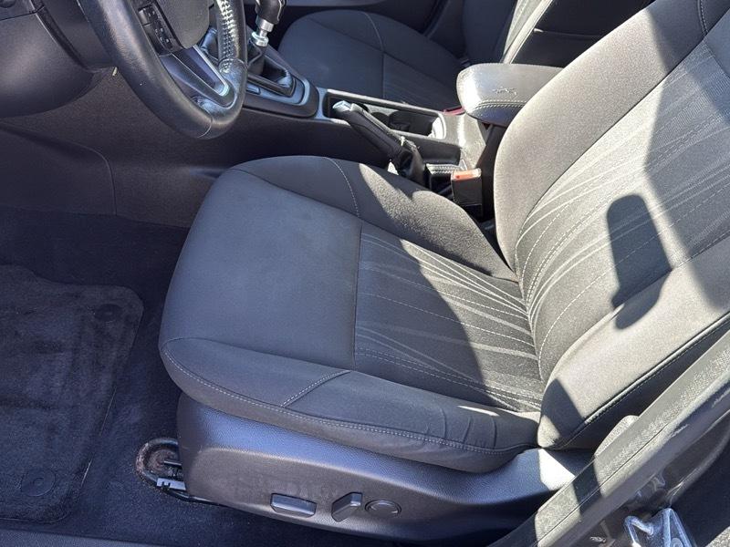 Ford Focus SE Hatch 2015