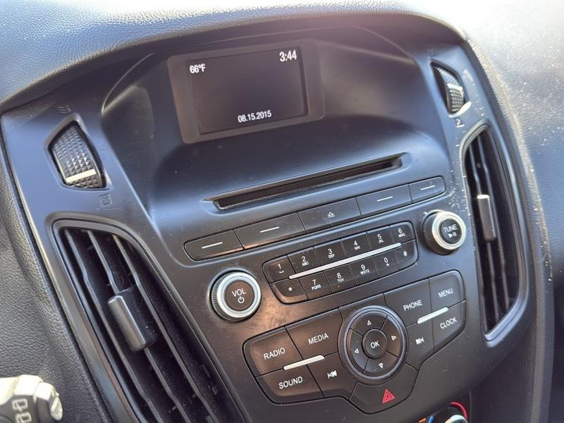 Ford Focus SE Hatch 2015