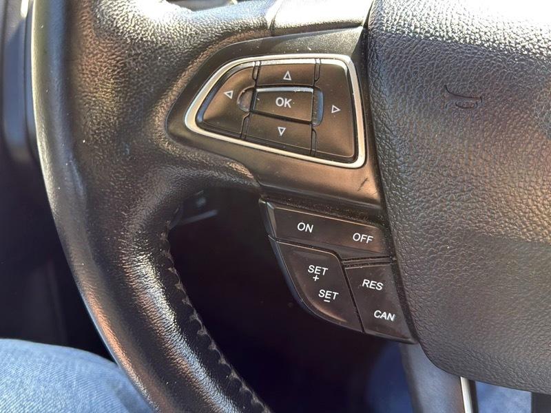 Ford Focus SE Hatch 2015