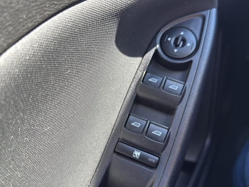 Ford Focus SE Hatch 2015