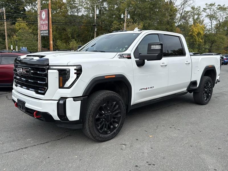 2024 GMC Sierra 2500HD AT4 Crew Cab 4WD