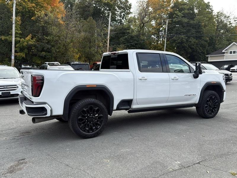 GMC Sierra 2500HD AT4 Crew Cab 4WD 2024