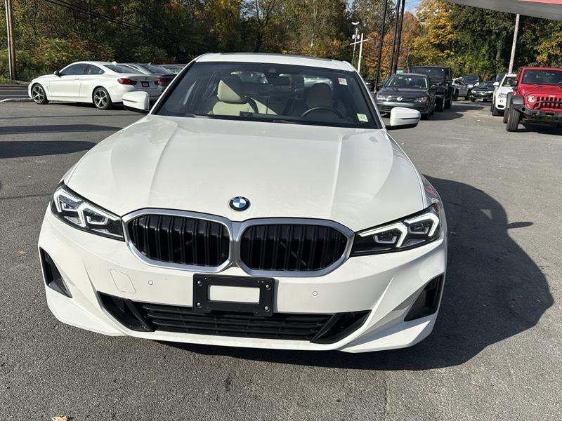 BMW 3-Series 330i xDrive 2023
