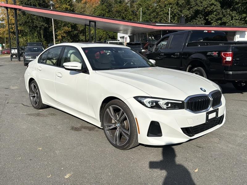 BMW 3-Series 330i xDrive 2023