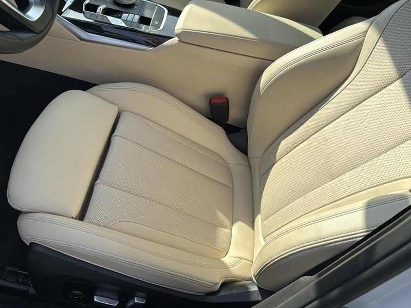 BMW 3-Series 330i xDrive 2023