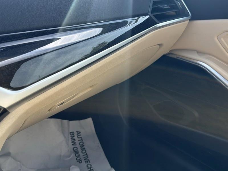 BMW 3-Series 330i xDrive 2023