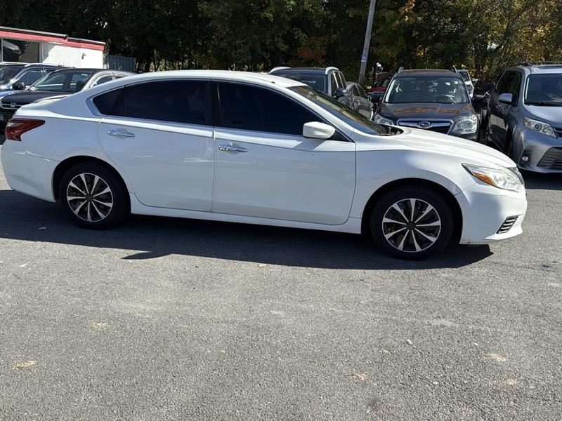 Nissan Altima 2.5 SV 2018