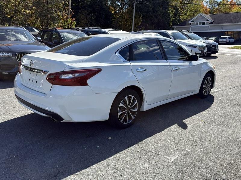 Nissan Altima 2.5 SV 2018