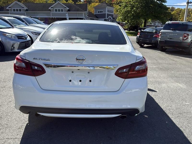 Nissan Altima 2.5 SV 2018