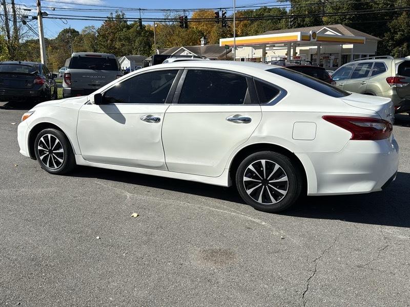 Nissan Altima 2.5 SV 2018