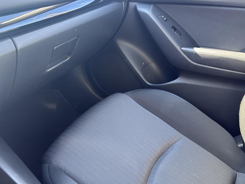 Mazda MAZDA3 i Sport MT 5-Door 2015